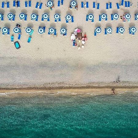 Club Esse Aquilia Beach Village 바돌라토스타지오네 외부 사진