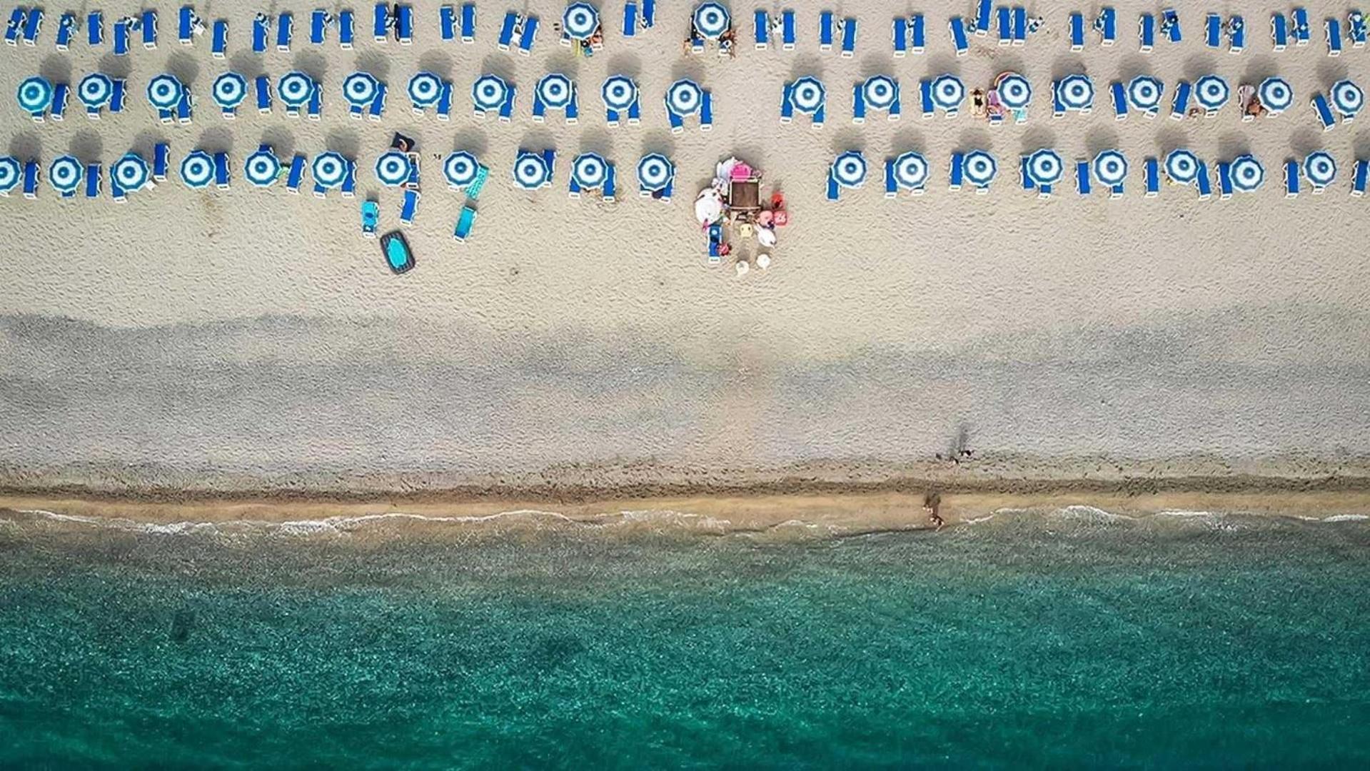 Club Esse Aquilia Beach Village 바돌라토스타지오네 외부 사진
