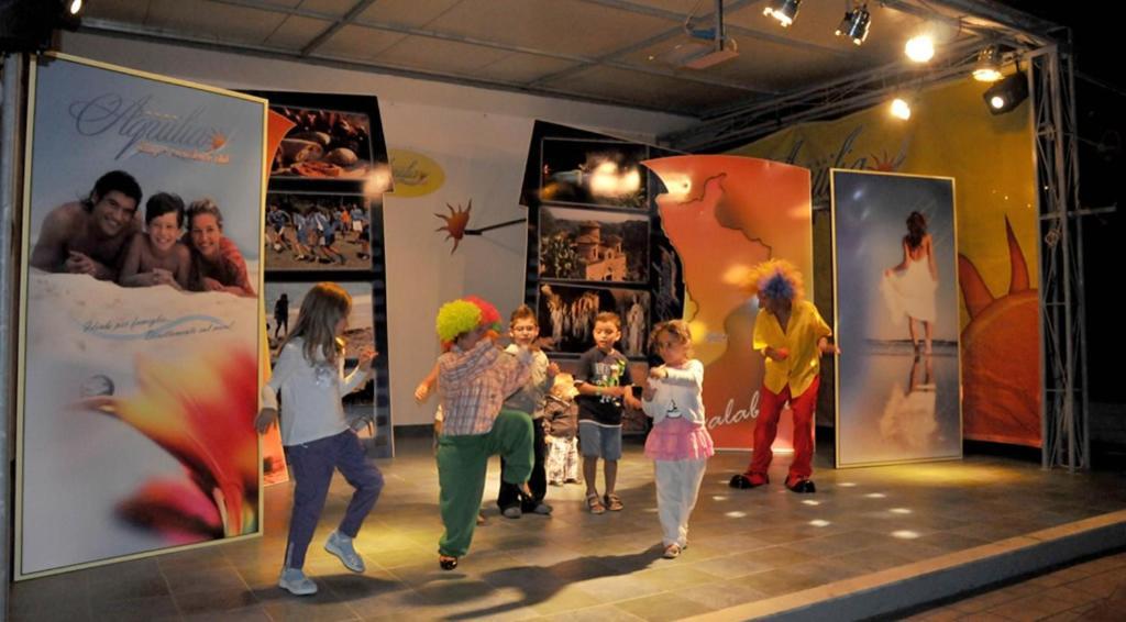 Club Esse Aquilia Beach Village 바돌라토스타지오네 외부 사진