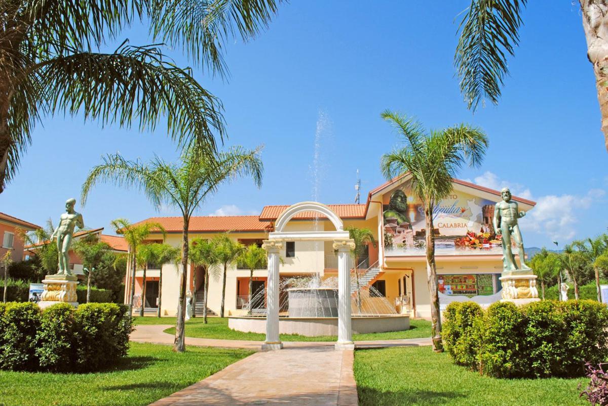 Club Esse Aquilia Beach Village 바돌라토스타지오네 외부 사진